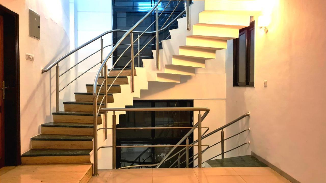 Lifespace- Spacious Hostel In A Luxurious Villa Púna Kültér fotó