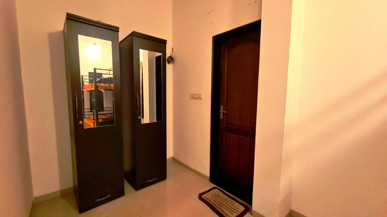 Lifespace- Spacious Hostel In A Luxurious Villa Púna Kültér fotó