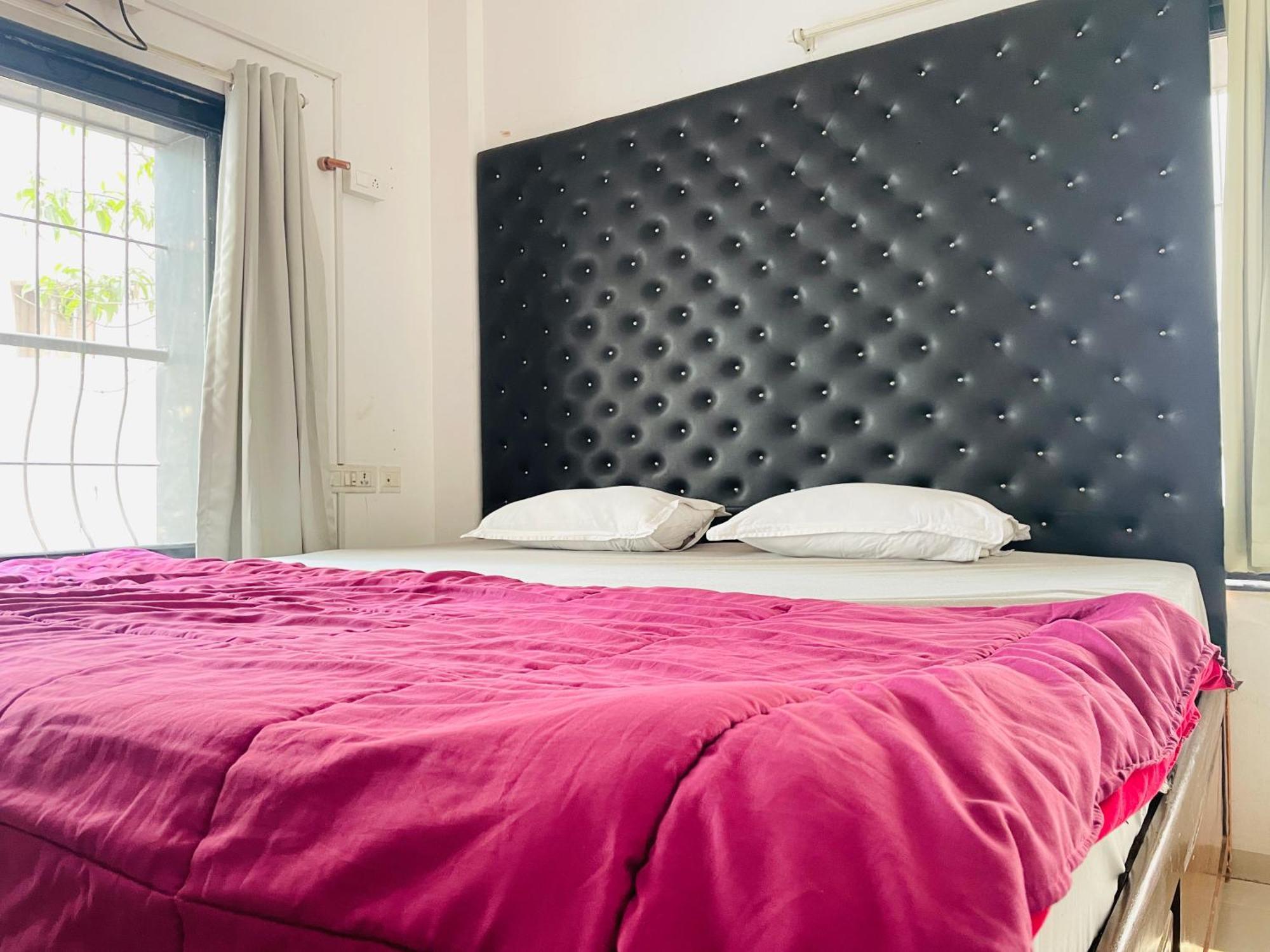 Lifespace- Spacious Hostel In A Luxurious Villa Púna Kültér fotó