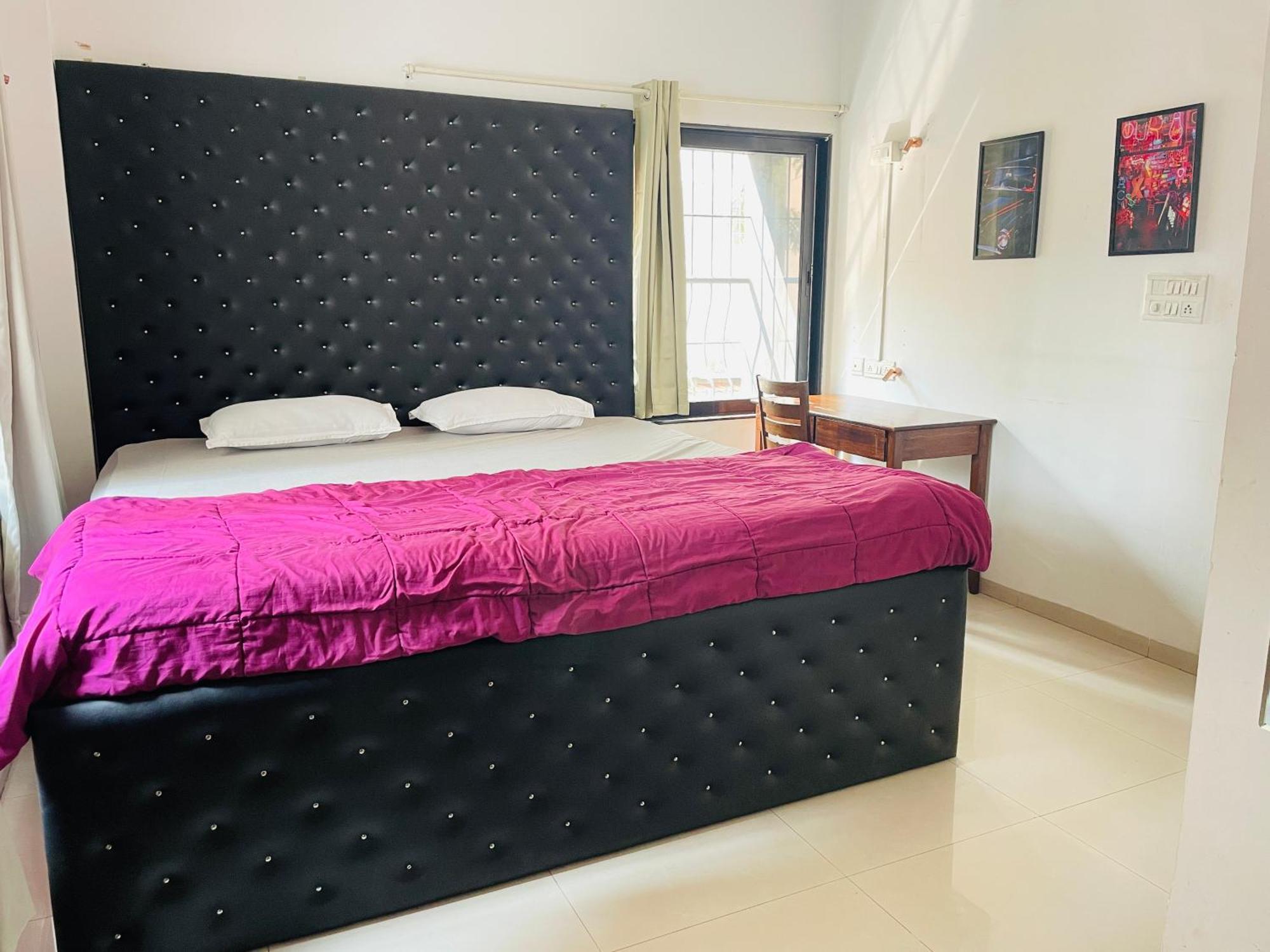 Lifespace- Spacious Hostel In A Luxurious Villa Púna Kültér fotó